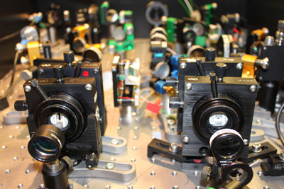 Experimental setup at the University of Oxford, UK, for creating and measuring entanglement between two diamonds at room temperature.
